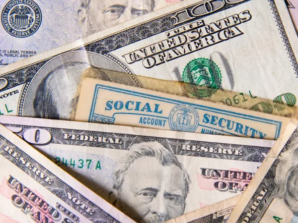 Americans Born Between 1941-1979 Can Receive These 10 Benefits