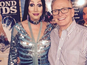 Bob Mackie, Designer Behind Cher and Carol Burnett, Dies at 87