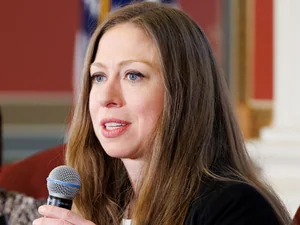 Chelsea Clinton Finishes First Boston Marathon With Personal Best Time