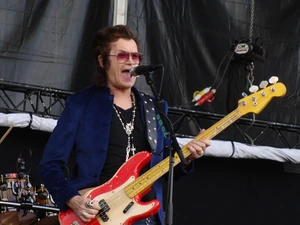 Deep Purple's Glenn Hughes Is Retiring From the Stage - He Needs Open-Heart Surgery