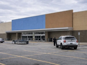 Georgia Teen Dies After Stabbing At Walmart; Suspect Charged With Murder