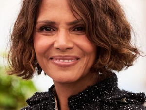 Halle Berry Confirms She Said Yes To Van Hunt --- After Six Years