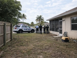 Man Finds Sister's Dismembered Remains In Florida Backyard