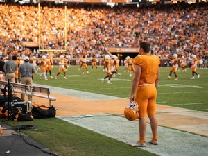 NCAA Suspends Tennessee's Arion Carter Two Games Over A $427 Flight