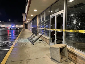 Thieves Rammed A Stolen Car Through The Front Of An Anaheim Jewelry Store