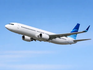 United Airlines Flight Diverts After Collision With Weather Balloon Shatters