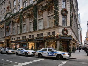 Woman Was Stabbed Inside The Macy's Herald Square Bathroom By A Suspect